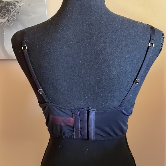 Black Lace Bra - Picture 3 of 10